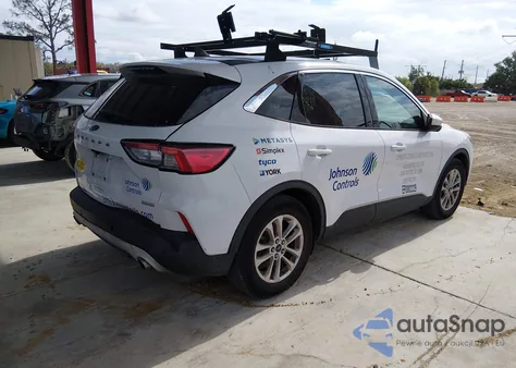 2020 Ford Escape Se z USA, uszkodzony, nr VIN 1FMCU0G62LUB74012